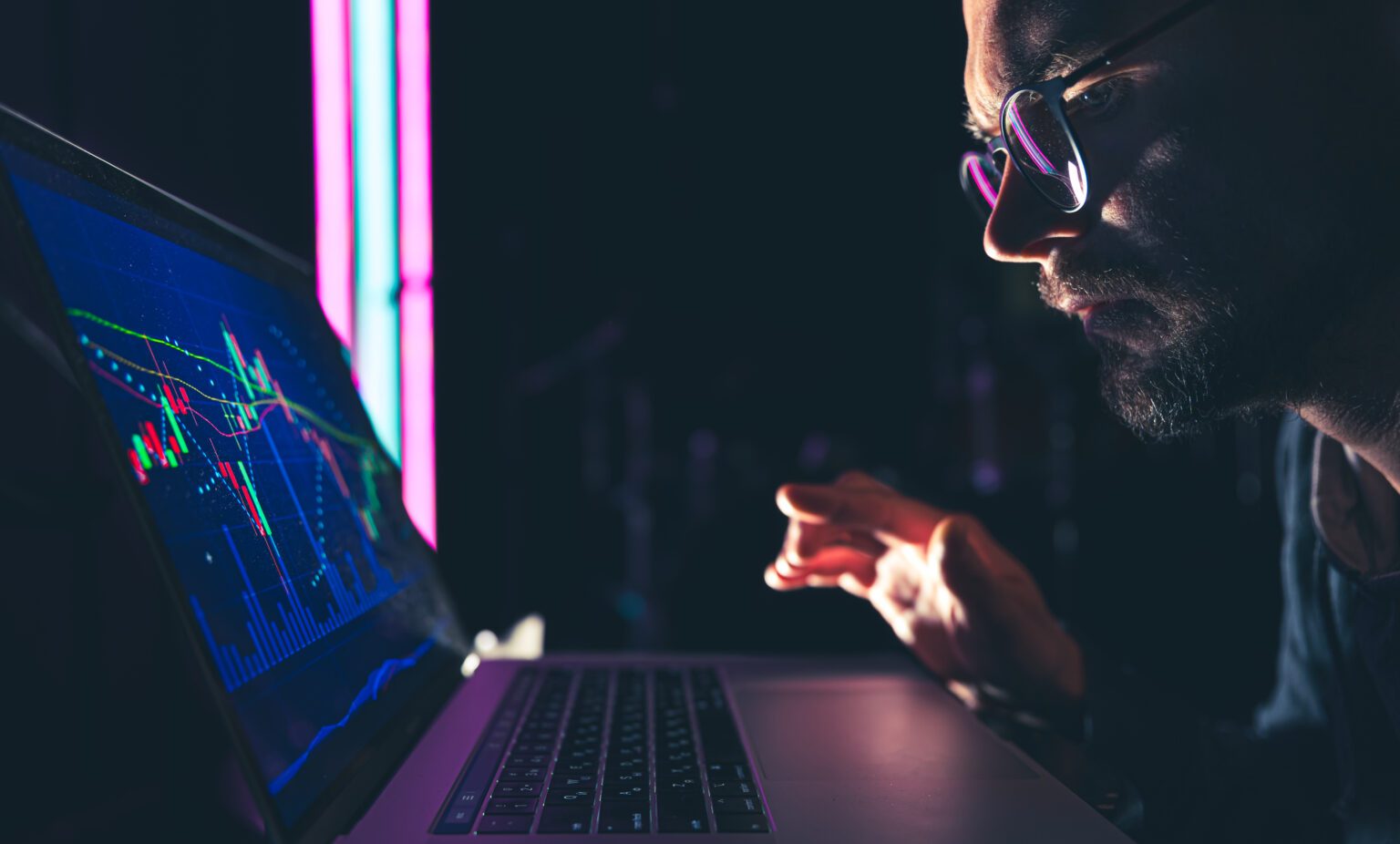 O que é Day Trade? Entenda como funciona e se vale a pena investir