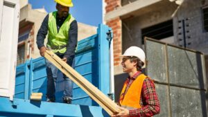 Setor de materiais de construção cresce 7,3% em março, aponta ABRAMAT