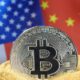Bitcoin (BTC) Aprofunda Queda Devido à Guerra Comercial entre China e EUA: Confira os Preços Atuais das Criptomoedas