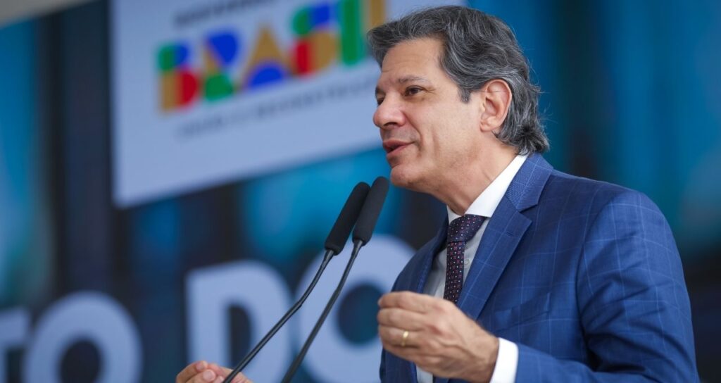 Haddad Apoia Reforma do Imposto de Renda e Sugere Melhorias no Projeto