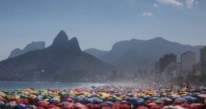 Crescimento do Volume de Serviços no Brasil Supera Expectativas em Fevereiro Impulsionado por Setores de Informação e Comunicação