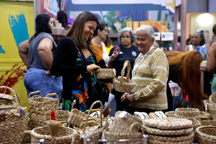 Rio de Janeiro (RJ), 09/04/2025 - Começa a Feira Rio Artes para capacitação e negócios em economia criativa, no Centro de Convenções Expomag, centro da cidade. Foto: Tânia Rêgo/Agência Brasil